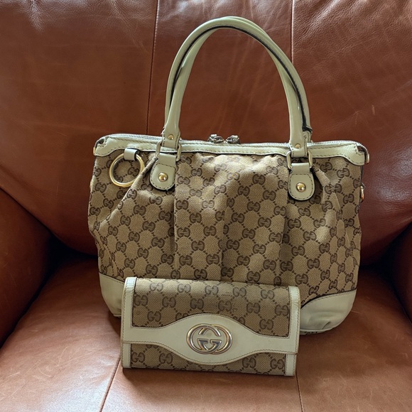 🤎Gucci Beige and Cream Sukey Bag with matching wallet🤎